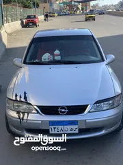  1 Opel Victra 2000 للبيع