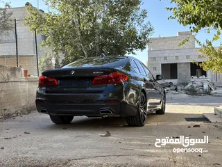  3 BMW 530e  E drive  Individual