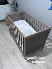  1 سرير بيبي للبيع