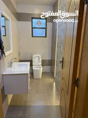  4 بيت للبيع كاش