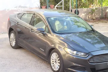  6 فورد فيوجن 2015 Se,كلين تايتل وفحص كامل وصيانة دورية،جير راكب جديد،مالك اول للسيارة واستخدام شخصي