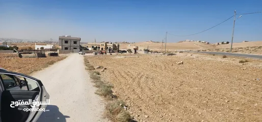  9 3 اراضي للبيع بالجنوب