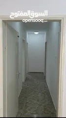  3 شقة مكونة من 3 غرف نوم +حمامين +صاله + مطبخ + ساحة خارجية في المخفية