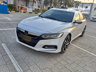  2 HONDA ACCORD  2019 SPORT 20 TURBO