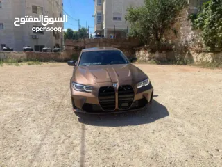  4 BMW 330e plug إن