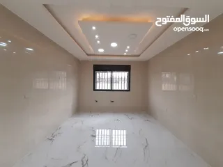  19 شقة طابق ارضي في شفا بدران مساحة 150م مع ترس 135 للبيع طابق ارضي