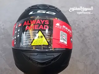  3 خوذت LS2   حجم XL  الون كاتم  جديده مع مستلزمات 3 اقنعه للوجه مع ستاند للكمره وجوال. وعلاقه للخوذه