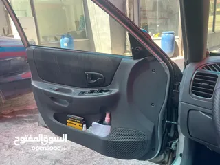  12 هيونداي فيرنا 2002 بسعر حرق 3800 قابل للتفاوض