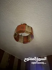  2 ثريات  واضاءة داخليه بحالة الجديد