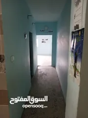  8 منزل طابقين في شارع سلواد حي العودة بالقرب من تل اربد للبيع