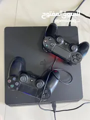  2 PlayStation 4 slim, 1 TB