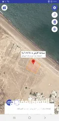  1 للبيع أرض سياحية في ولاية بركاء الحفري على الخط الاول من البحر
