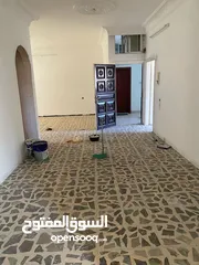  12 منزل كبير  الزرقاء/ الوسط التجاري