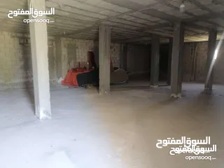  5 مخزن للايجار ....