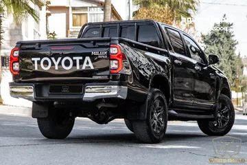  17 Toyota Hilux 2022  وارد الشركة و مميز جدا