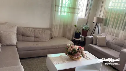  2 طقم كورنر 8 مقاعد لون كابتشينو مستعمل بحال الجديد خشب فرافست نظيف وثقيل والقماش مرتب وخشن