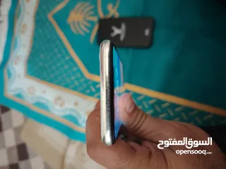  5 ايفون x  مساحه 265 جيجا مبدل شاشه اصليه وبطاريه اصليه من الوكاله