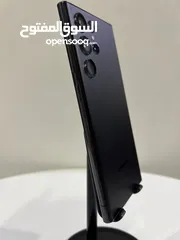  4 Samsung s22 Ultra ساسمونج s22 الترا  128 جيجا المعالج سناب دراجون ولا شخط  استعمال خفيف  مع شاحن