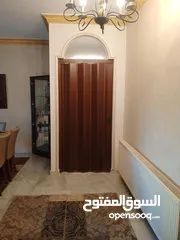  14 ابواب اكورديون ايطالي مكفولة 5 سنين بسعر حرق فقط ب25دينار بل غيررر