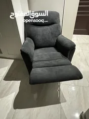  6 كنبة مريحه من اشلي   وسرير قابل للتمدد كامل من ايكيا  وكرسي استرخاء من ابيات   للبيع.. للجادين فقط