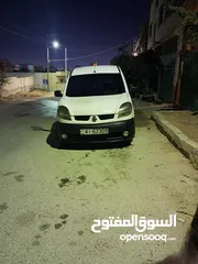  4 رينو فان بنزين 2005