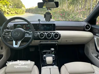  5 very clean Mercedes CLA250 4matic like brand new ( accident only scratched door)
