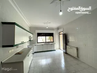  12 شقة غير مفروشة للإيجار 215م2 ( Property 15942 ) سنوي فقط