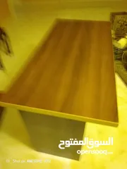  1 مكتب للدراسه عدد2 بحال الجديد لعدم الاستعمال يصلح للطلاب  اوسكرتيره