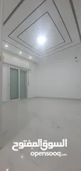  1 شقة جديدة للبيع حجم كبيرة في مدينة طرابلس منطقة السراج طريق كوبري الثلاجات بعد شارع البغدادي