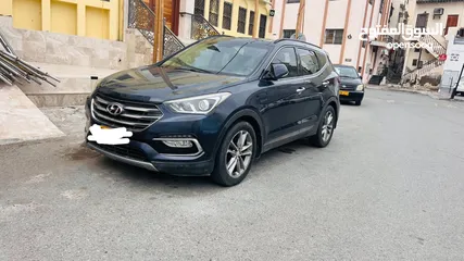  1 Hyundai  santa fe 2016 full option 3.3 ltr