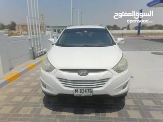  1 Hyundai Tucson 2014 Gcc very clean