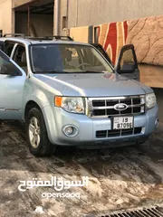  27 فورد اسكيب 2008 فل مع فتحة بالسقف للبيع بسعر مغري 8500 دينار