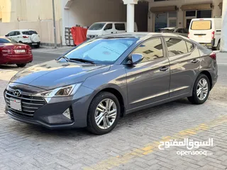  4 Hyundai Elantra Bahrain Agent only 33,500 km driven.