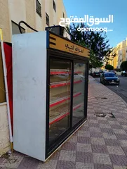  2 ثلاجة عرض ومطاحن قهوة وبهارات للبيع بسعر مغري جدا