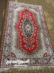  1 سجادة قديمة بحالة ممتازة