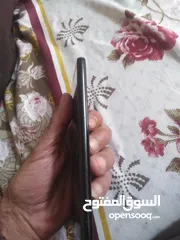  11 هواوي y7برايم جيجا 32 رام 3 بس في شعر والشاشه والغطاء الخلفي وسامسونج نوت 8 بس الشاشه مكسوره