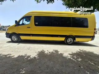  4 باص نقل طلاب روضة