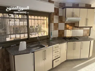  20 شقة طابق رابع مع روف في شفا بدران بجانب مدرسة نجمة الفريد للبيع