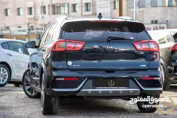  4 كيا نيرو 2018