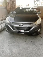  2 Hyundai Tucson 2013 2.0L full option for sale..