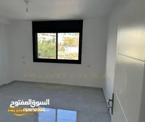  4 شقة مميزة – تشطيب سوبر ديلوكس للبيع في الطيرة