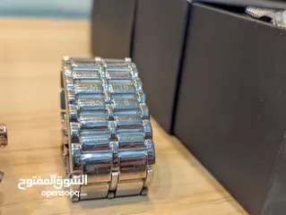  5 ساعات فخمة بسعر مميز .