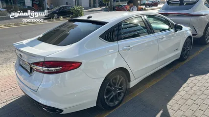  2 Ford fusion 2017 se sport بسعر مغري فتحة سبورت