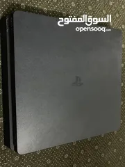  8 ps4 slim with 2 controllers