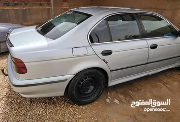  9 فنس واحد Bmw525 نضيفا