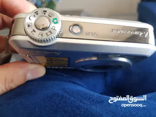  3 كاميرا سوني سايبر شوت 7.2 ميجا بيكسل 2.4 ال سي دي عالية الكفاءة استخدام بسيط جدا للبيع بسعر مغري...
