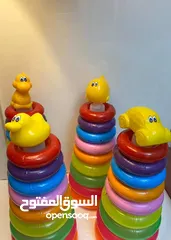  3 مكعبات ليغو بالكيلو ومعجونة بالكيلو