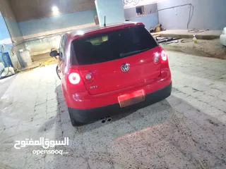  4 فولكس فاجن قولف 5 GTI