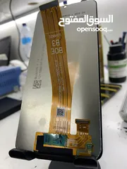  2 A12 شاشه سامسونج أصلية من شركة سامسونج مع فريم .  SAMSUNG A12 LCD ORIGINAL