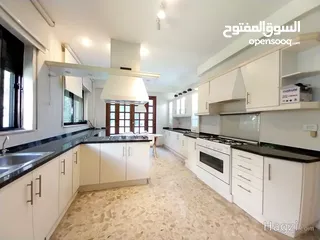  21 فيلا للايجار في عبدون  ( Property 33676 ) سنوي فقط